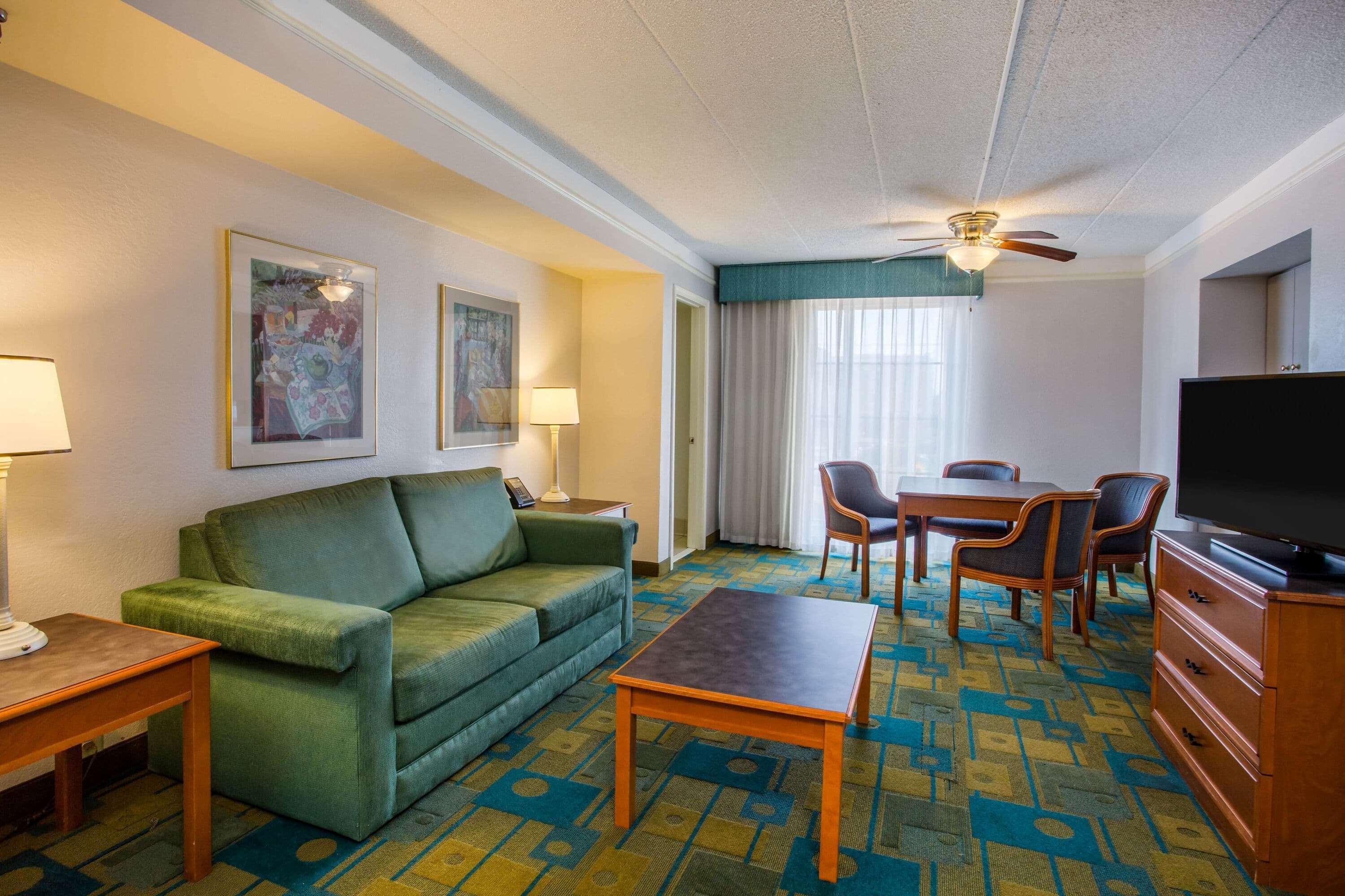 La Quinta Inn By Wyndham Norfolk Βιρτζίνια Μπιτς Εξωτερικό φωτογραφία