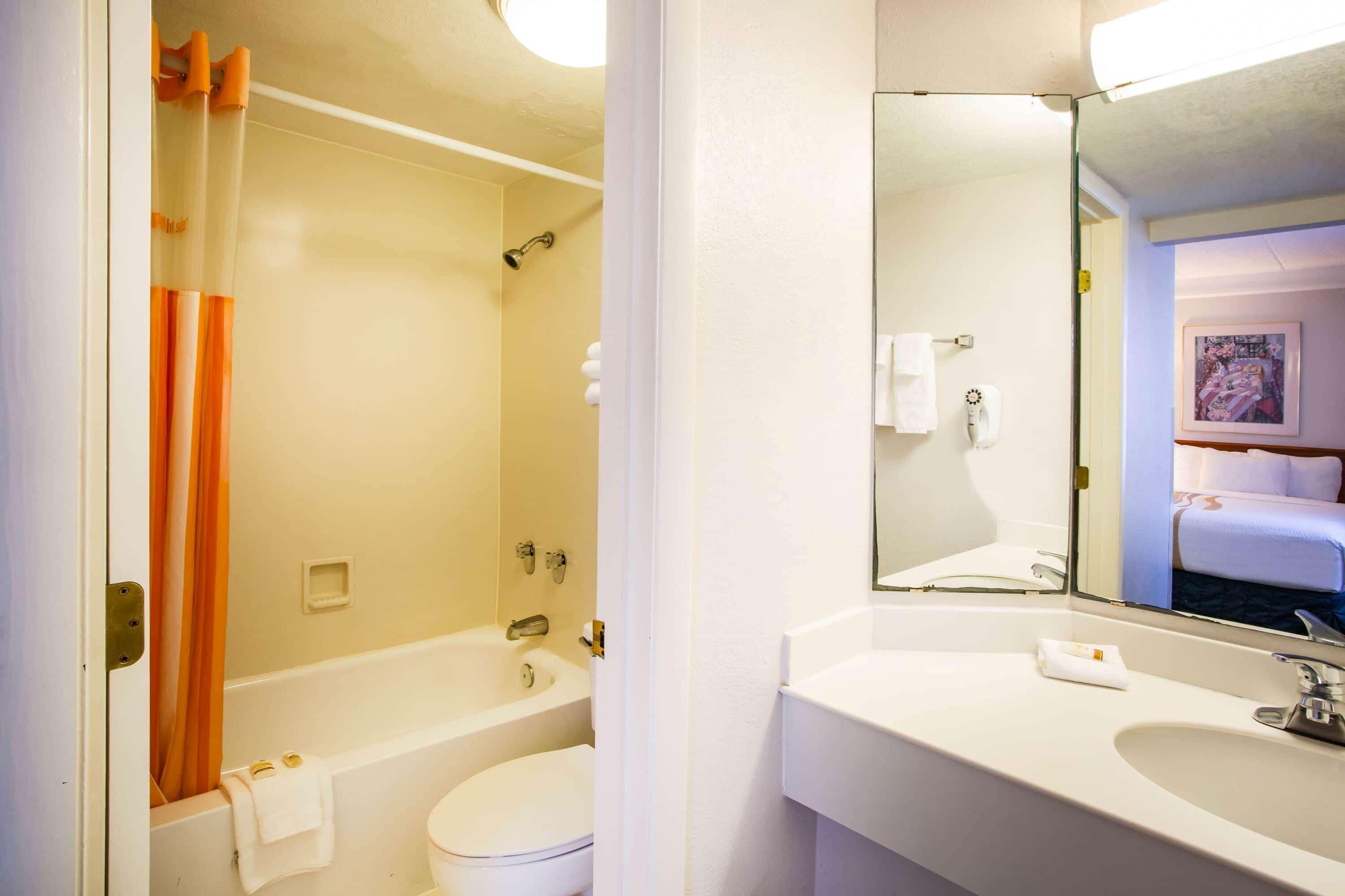 La Quinta Inn By Wyndham Norfolk Βιρτζίνια Μπιτς Εξωτερικό φωτογραφία